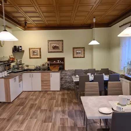 Zur Sonne Гостевой дом 2*