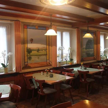 Casa de hóspedes Zur Sonne 2*